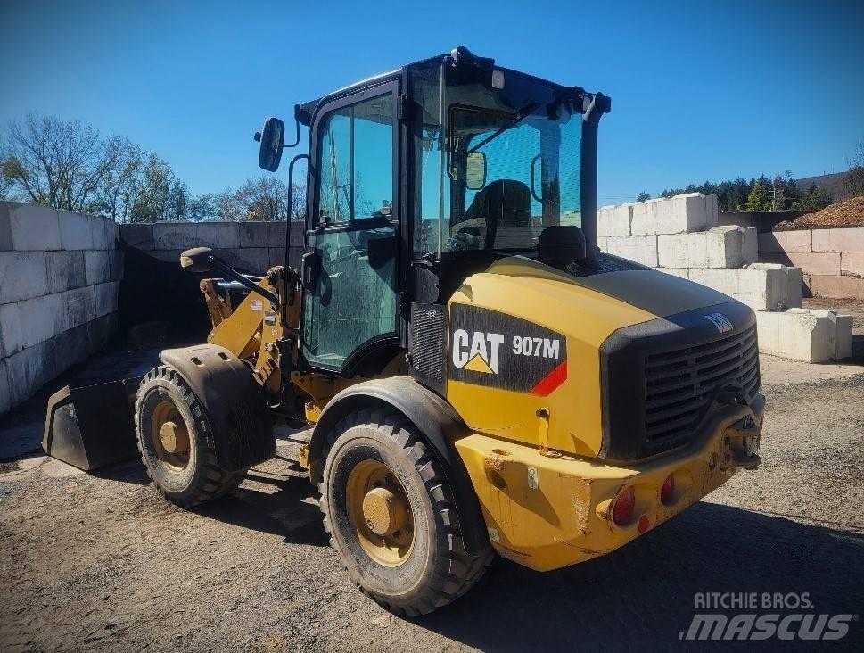 CAT 907 M Pyöräkuormaajat