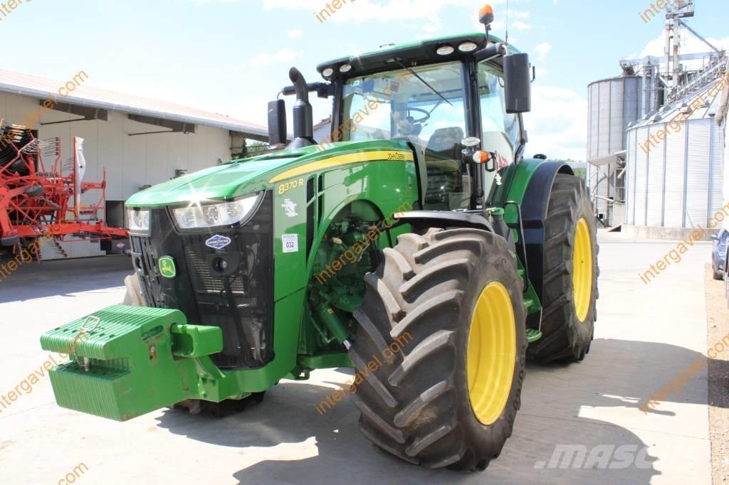 John Deere 8370 R Traktorit
