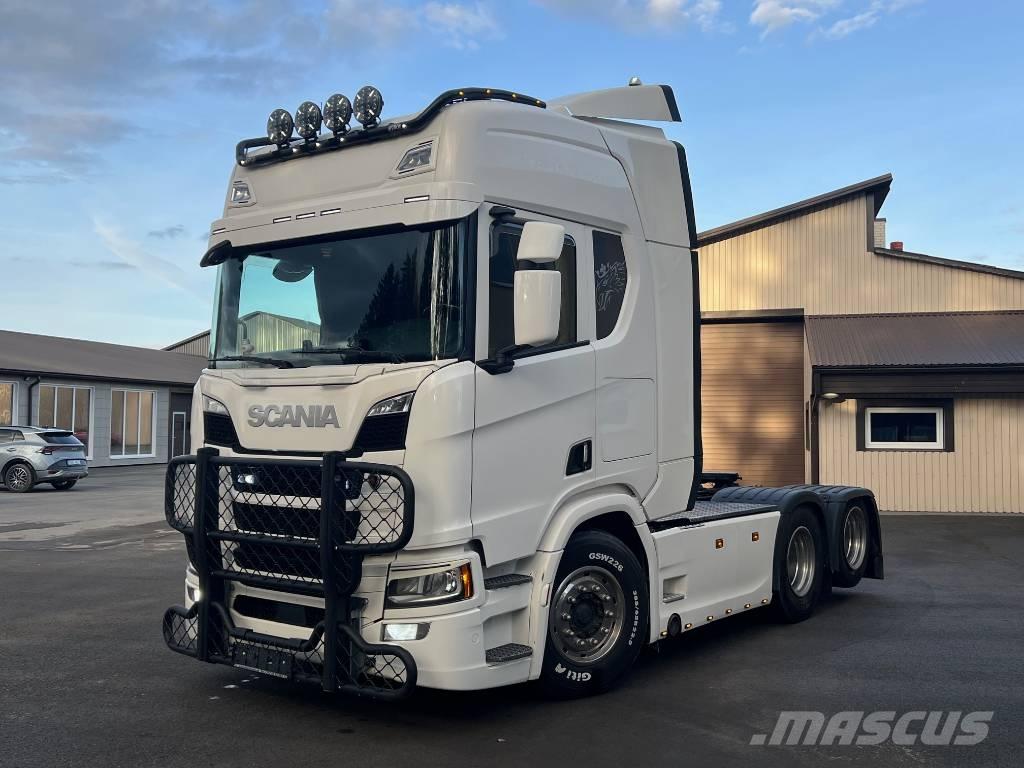 Scania R 500 A6X2NB Vetopöytäautot