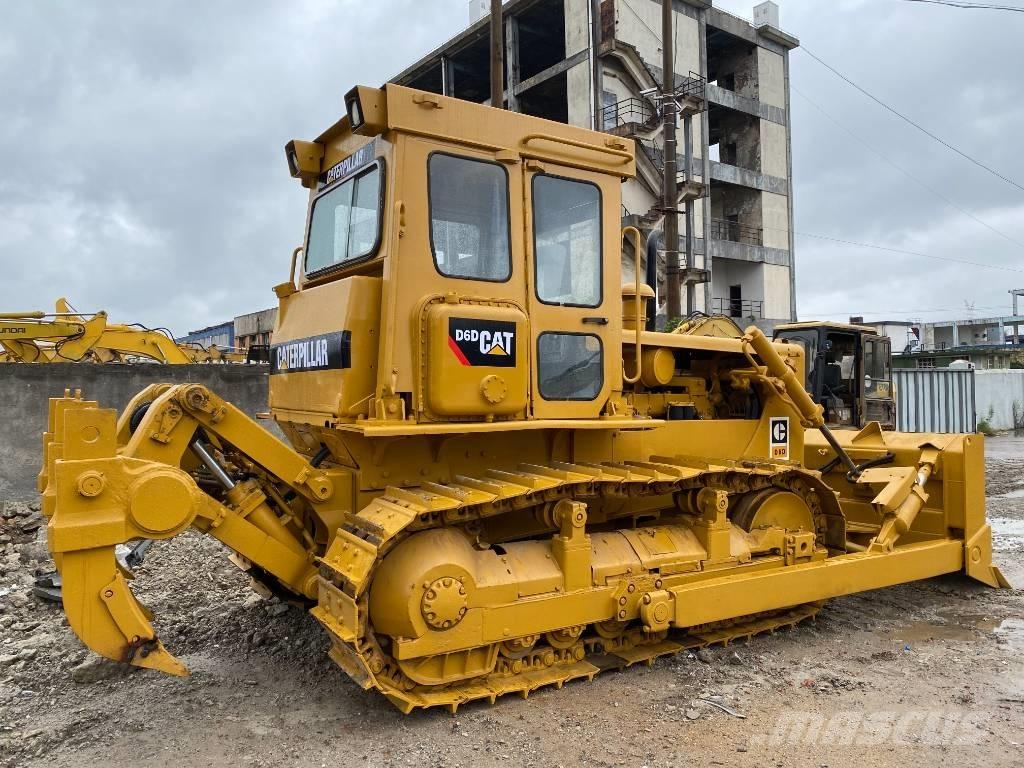 CAT D 6 D Telaketjupuskutraktorit