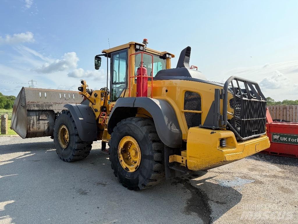 Volvo L 120 H Pyöräkuormaajat