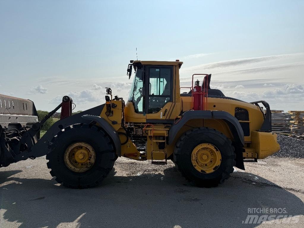 Volvo L 120 H Pyöräkuormaajat