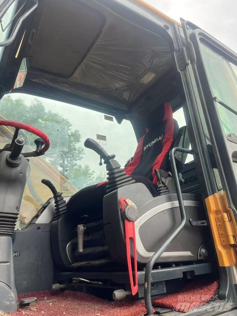Hyundai R210W-9 Pyöräkaivukoneet