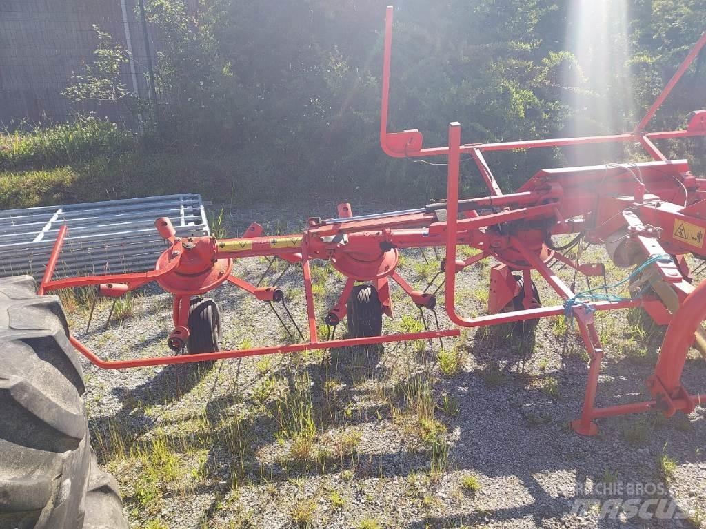 Kuhn GF 5801 MH Pöyhimet ja haravat