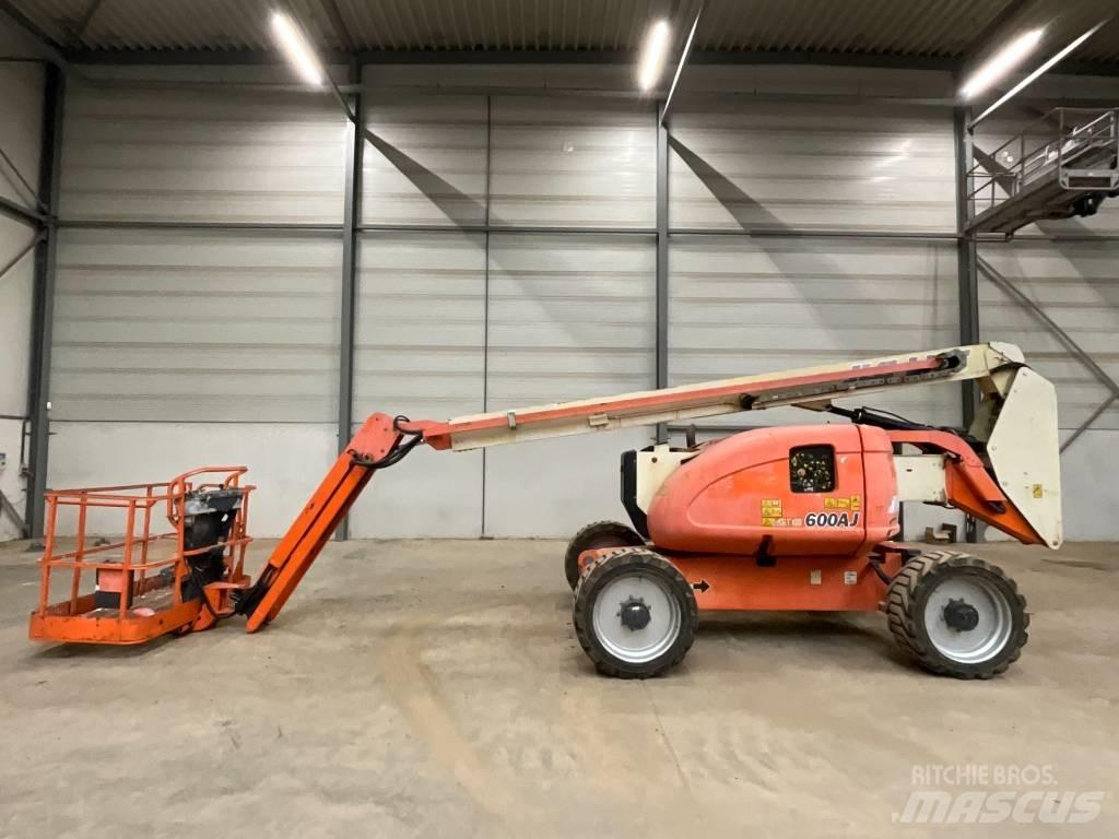 JLG 600 AJ Kuukulkijat