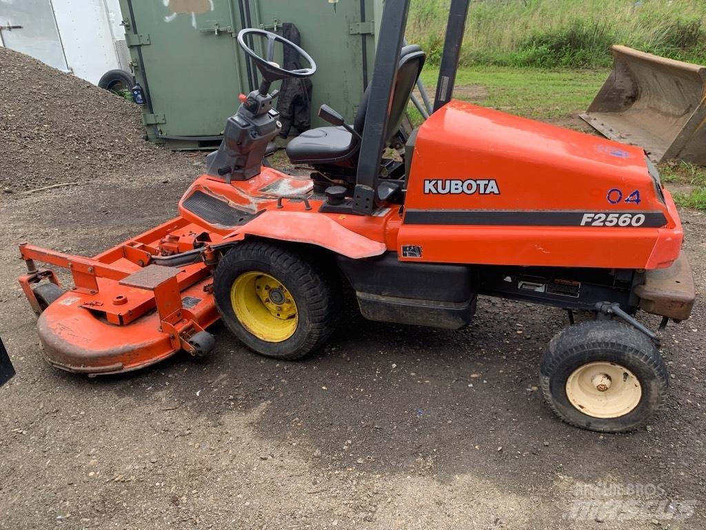 Kubota F 2560 Muut koneet