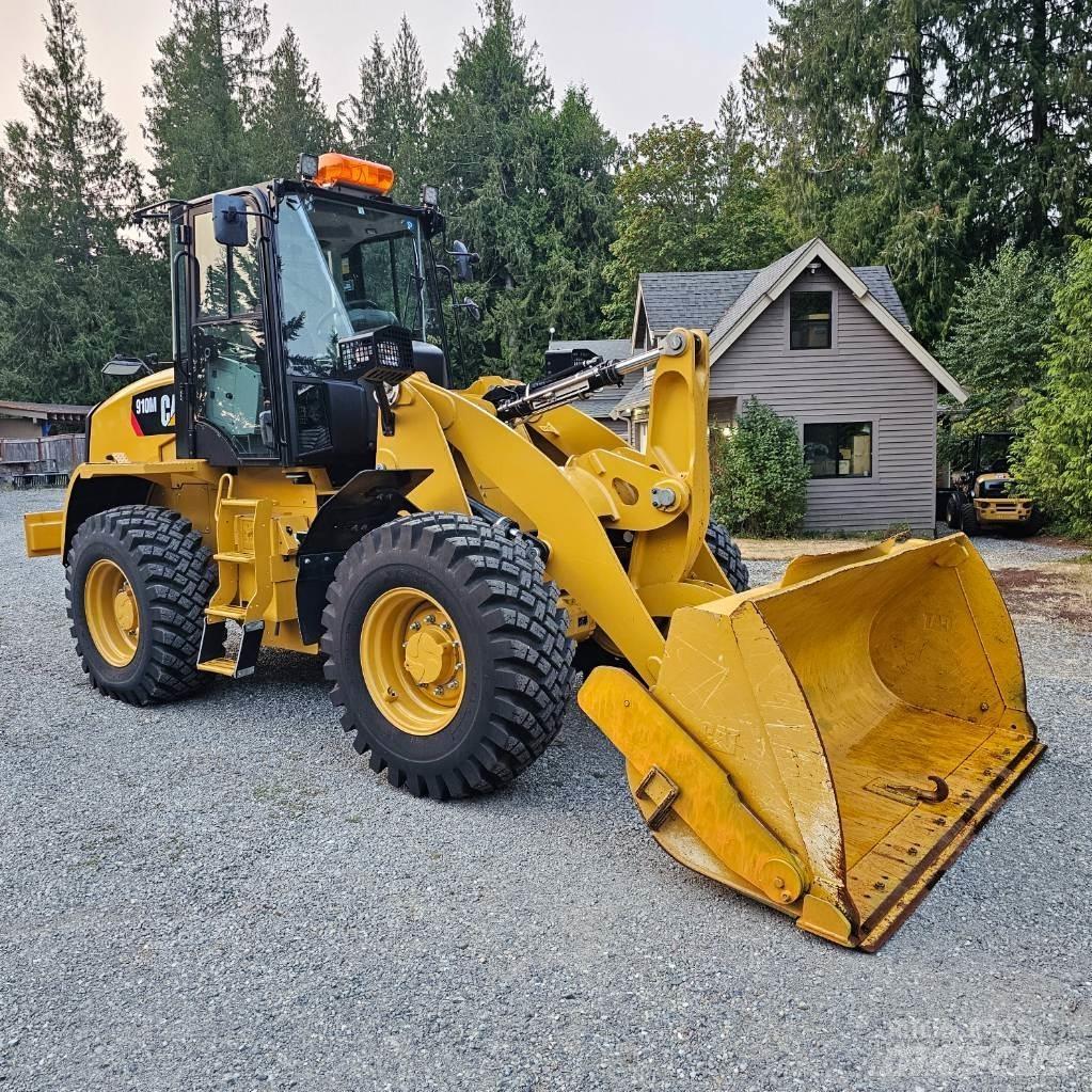 CAT 910M Pyöräkuormaajat