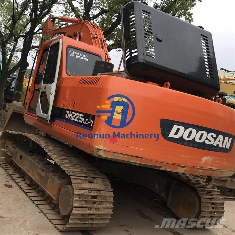 Doosan DH225LC-7 Telakaivukoneet