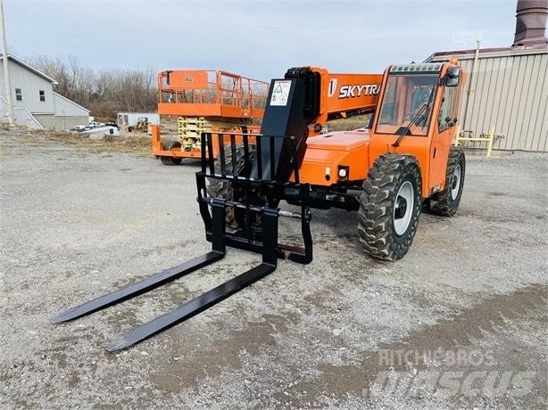 SkyTrak 8042 Kurottajat