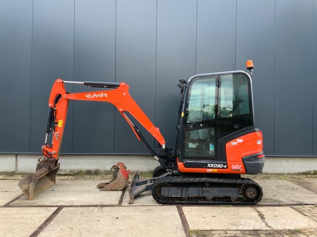 Kubota KX 030-4 Minikaivukoneet < 7t