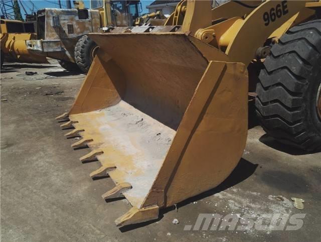 CAT 966 E Pyöräkuormaajat