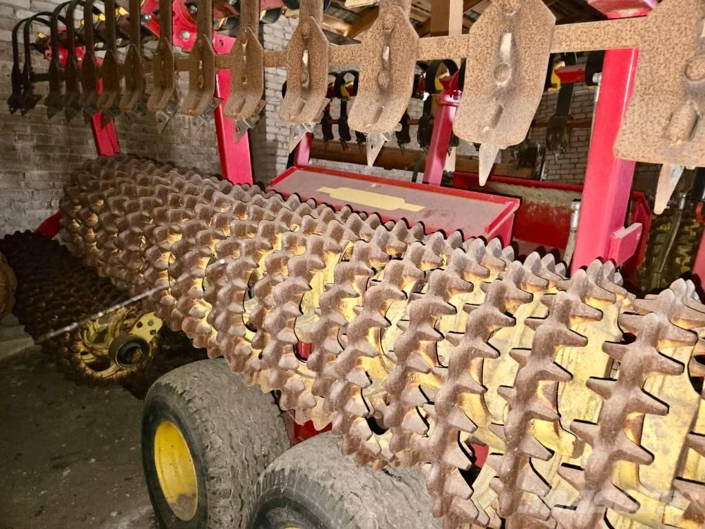 Väderstad Rexius1020 Jyrät