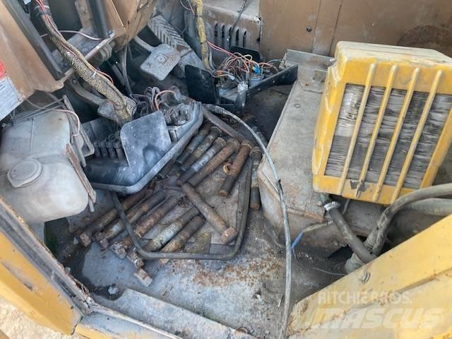 CAT 992 C Ohjaamo ja sisusta