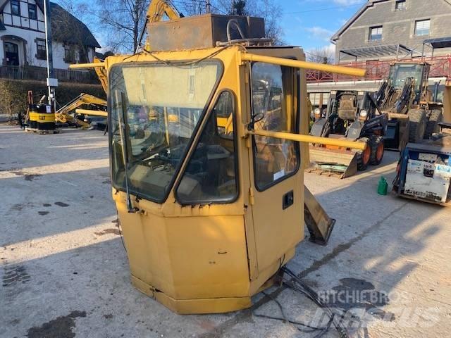 CAT 992 C Ohjaamo ja sisusta