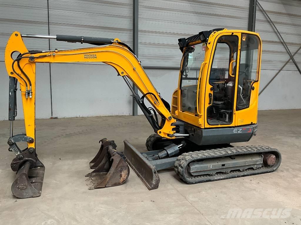 Neuson EZ 38 Minikaivukoneet < 7t