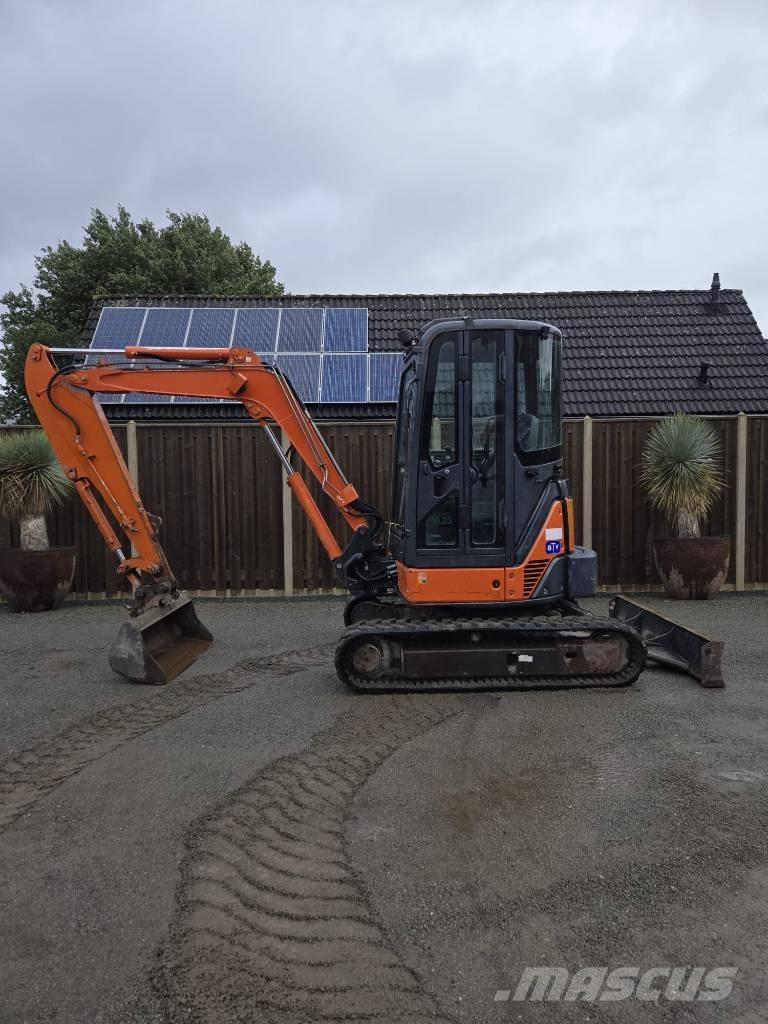 Hitachi ZX 35 U-2 Minikaivukoneet < 7t
