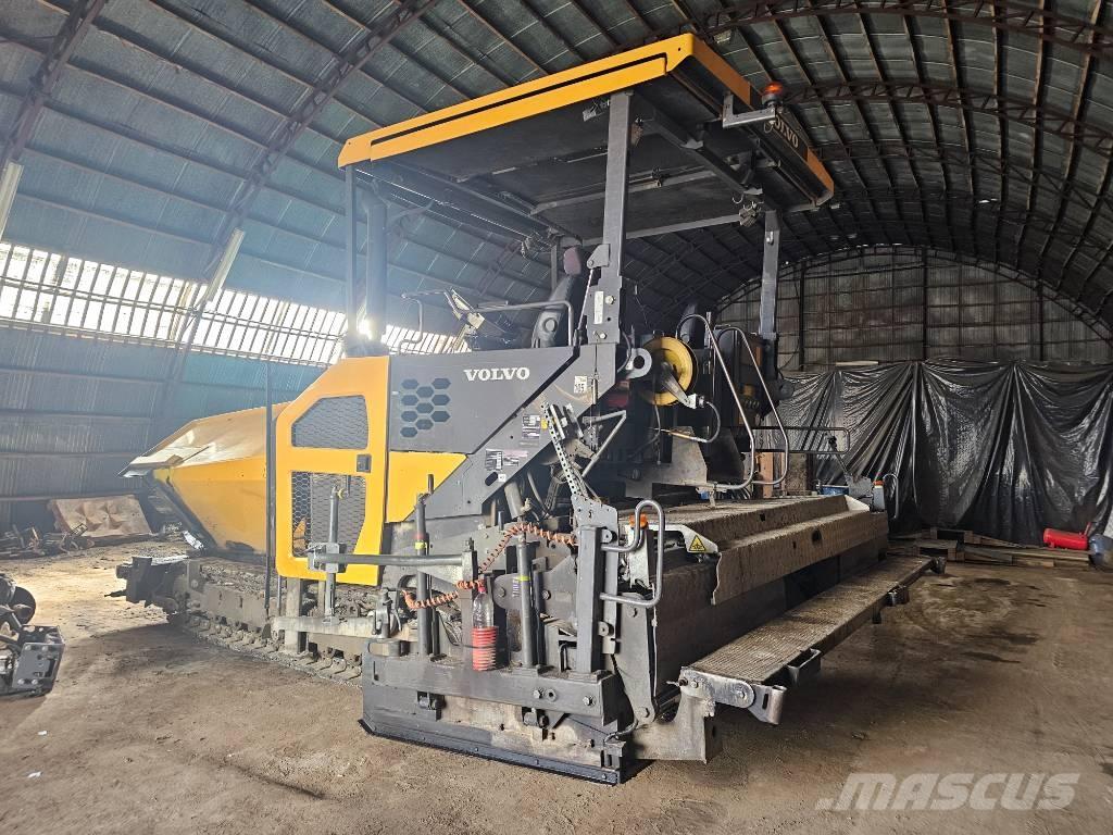 Volvo P6820C Asfalttikoneet