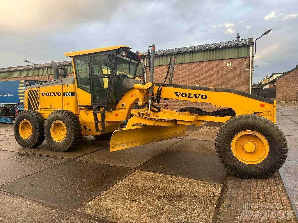 Volvo G 930 Tiehöylät