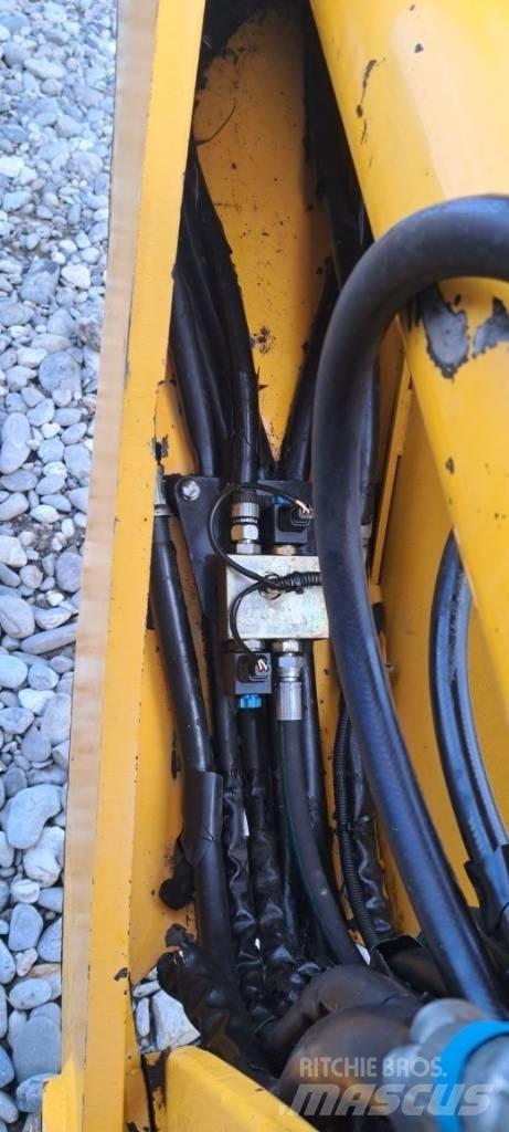 JCB 3 CX Kaivurikuormaajat