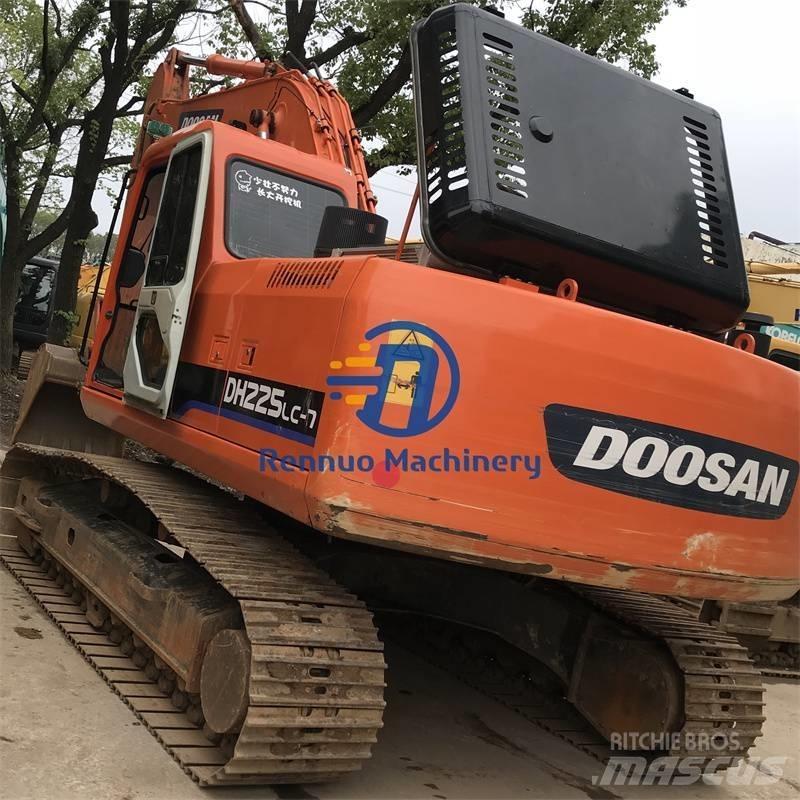 Doosan DH225LC-7 Telakaivukoneet