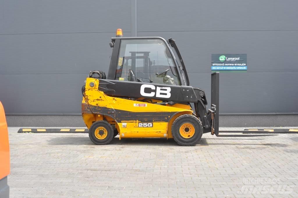 JCB TLT 25 G Nestekaasutrukit