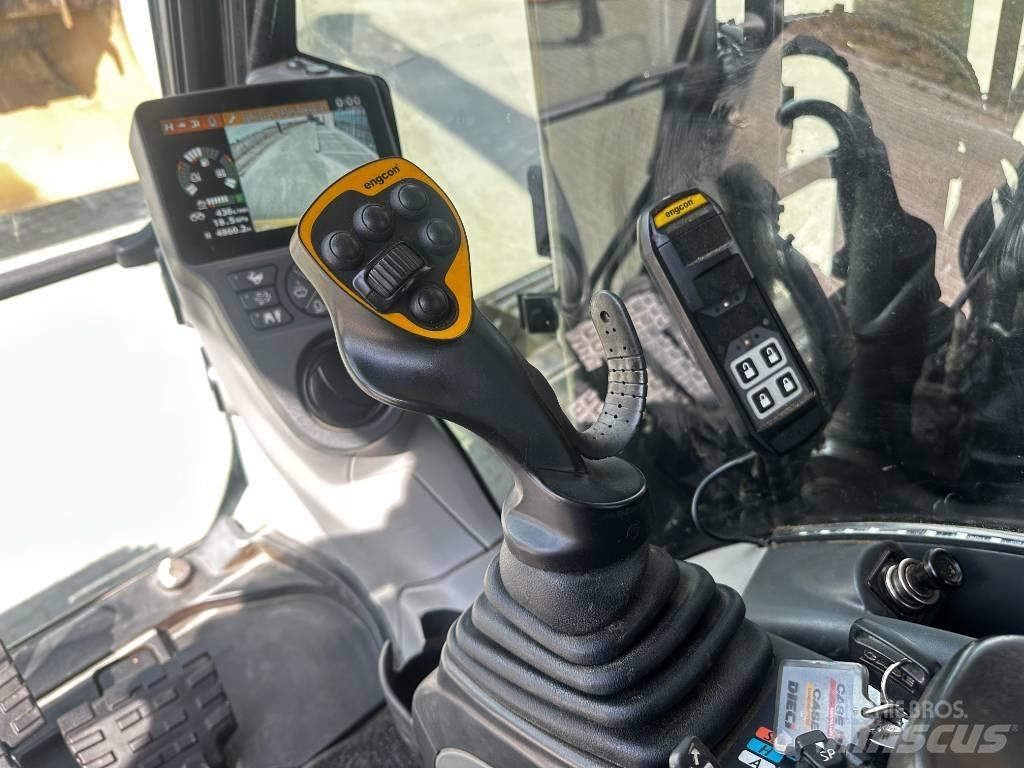 CASE CX 250 D Telakaivukoneet