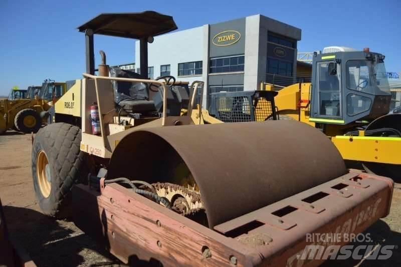Dynapac CA250D Yhdistelmäjyrät