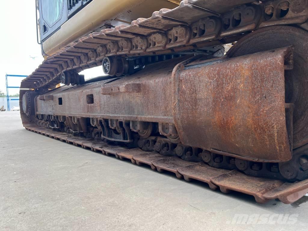 CAT 330F L Telakaivukoneet