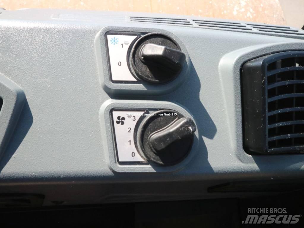 Bomag BW 211 D-50 Yksivalssijyrät