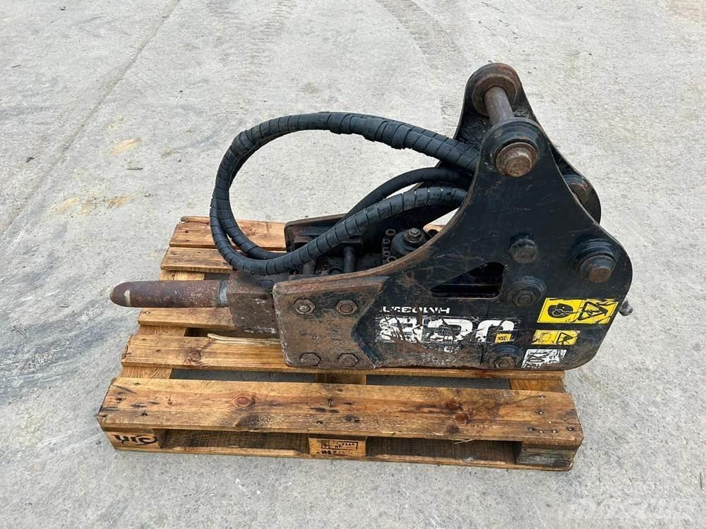 JCB HM033T Kaivurikuormaajat