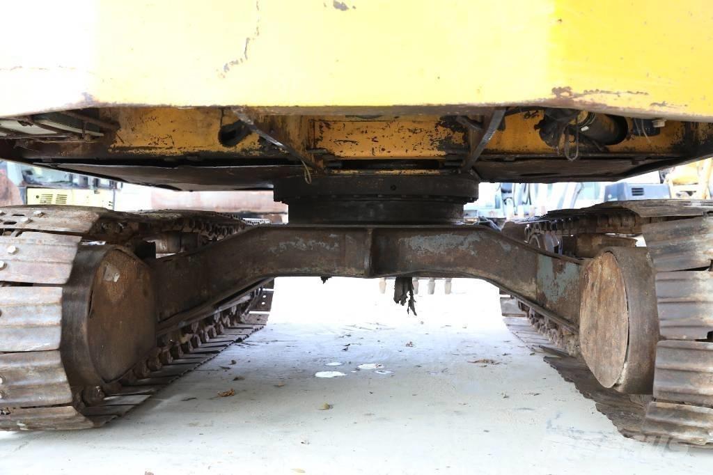 Kato HD 250 V II Telakaivukoneet