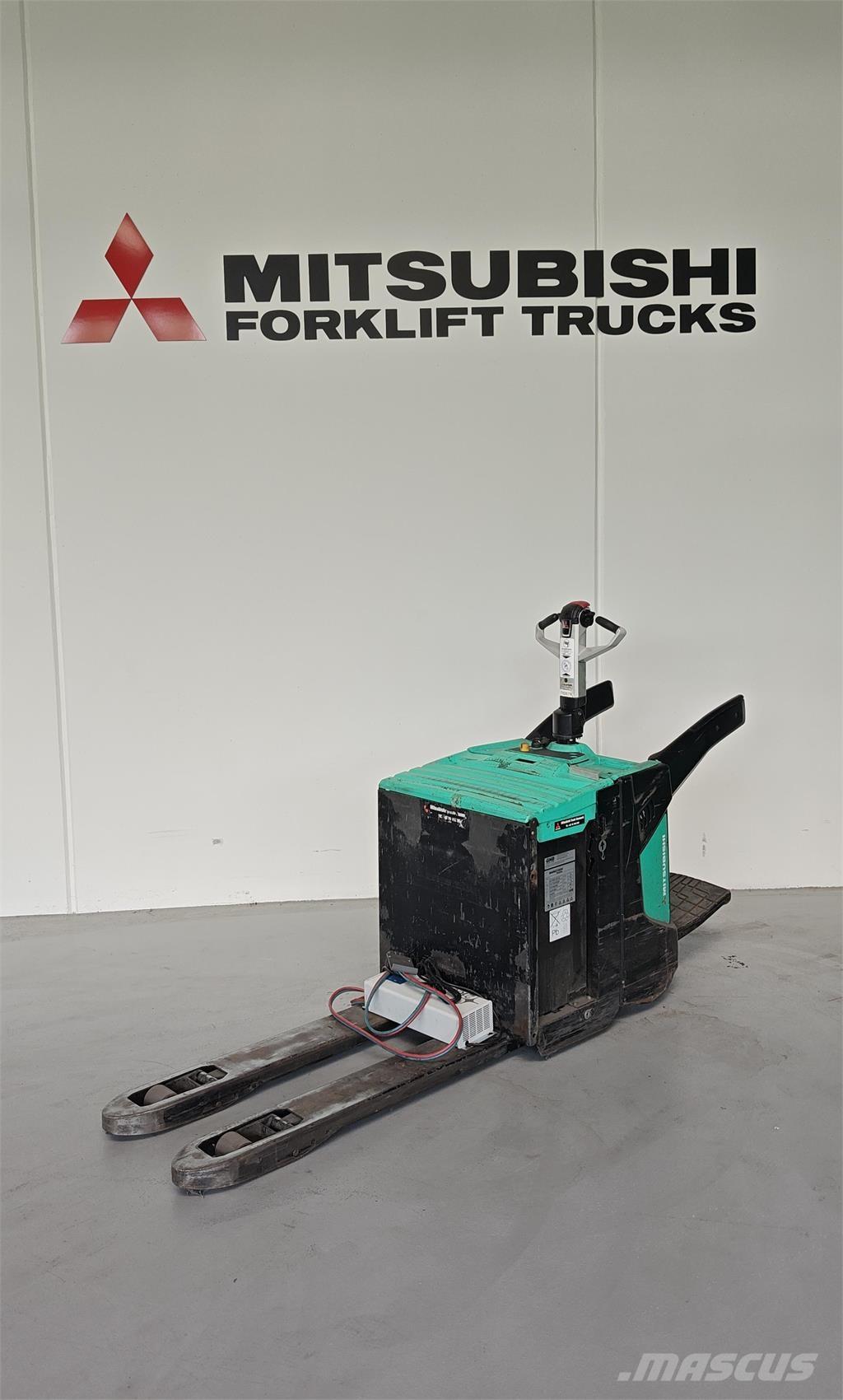 Mitsubishi PBV20N2 Lavatrukit