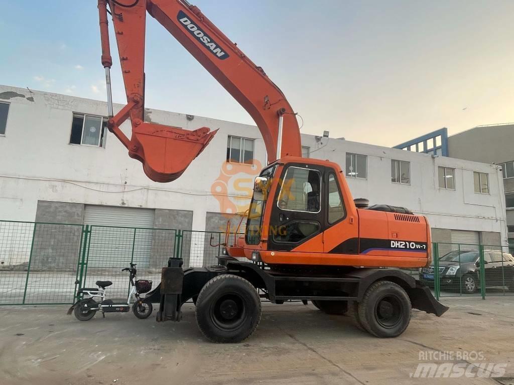 Doosan DH210W-7 Pyöräkaivukoneet