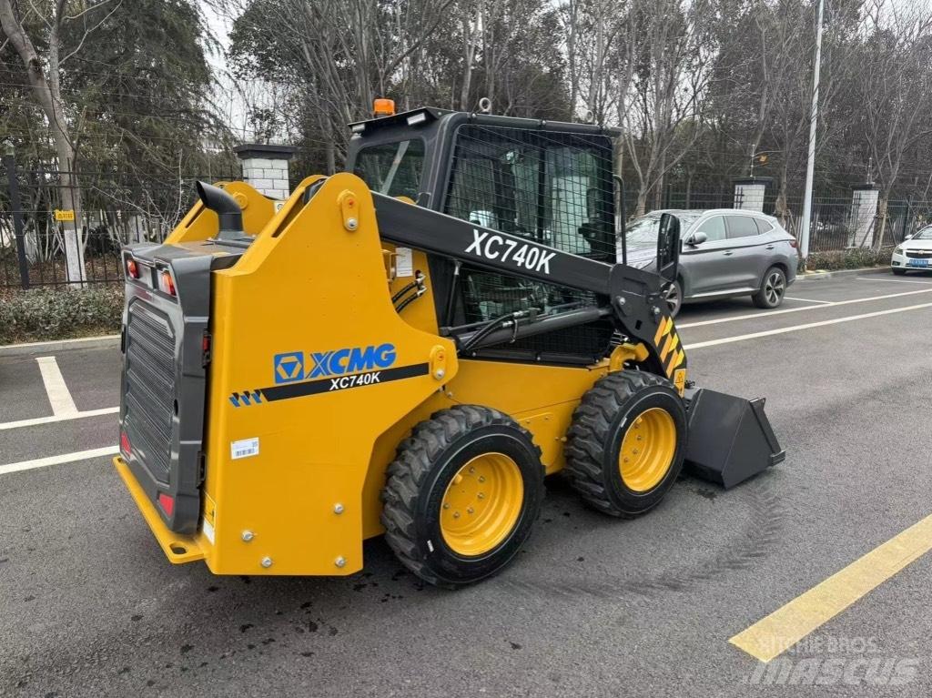 XCMG XC740K Liukuohjatut kuormaajat