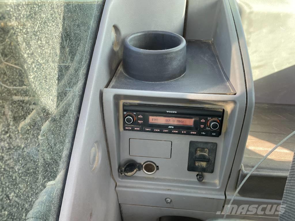 Volvo EC 140 EL Telakaivukoneet