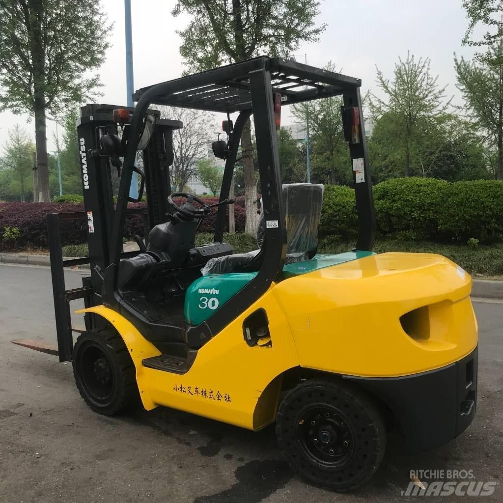 Komatsu 30 Dieseltrukit