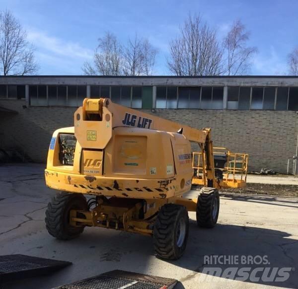 JLG 460 SJ Teleskooppipuominostimet