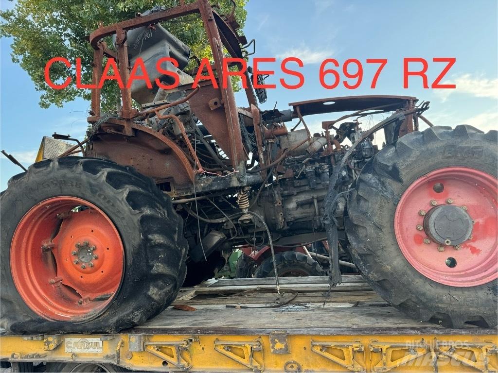 CLAAS Ares 697 ATZ Traktorit