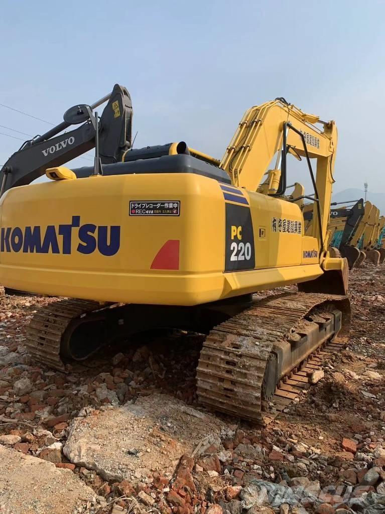 Komatsu PC 220-8 Midikaivukoneet 7t - 12t