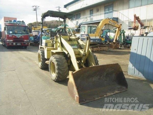 Mitsubishi WS300A Pyöräkuormaajat