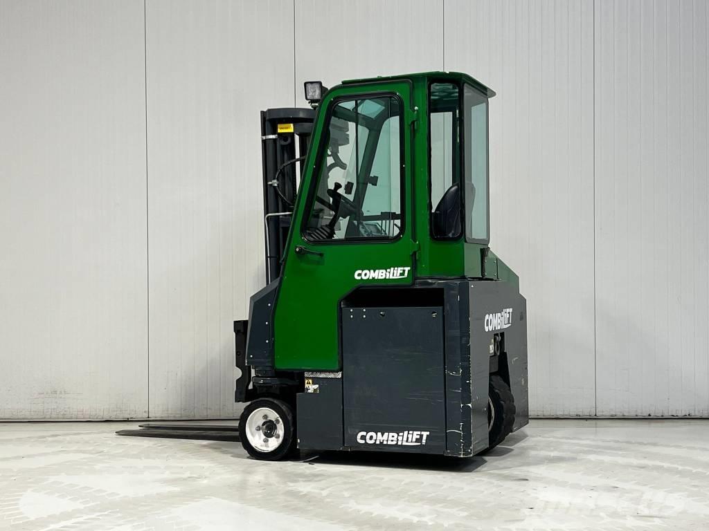 Combilift CBE2500 Nelitietrukit