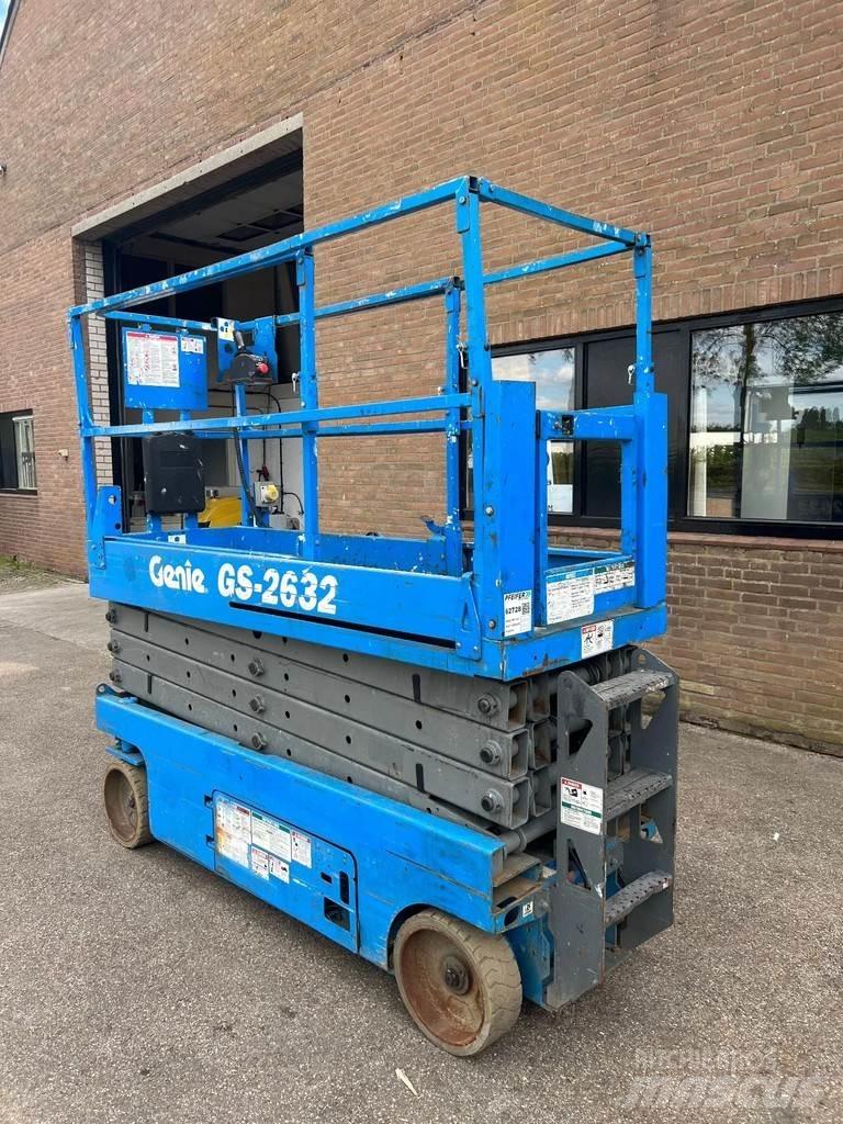 Genie GS-2632 Saksilavat
