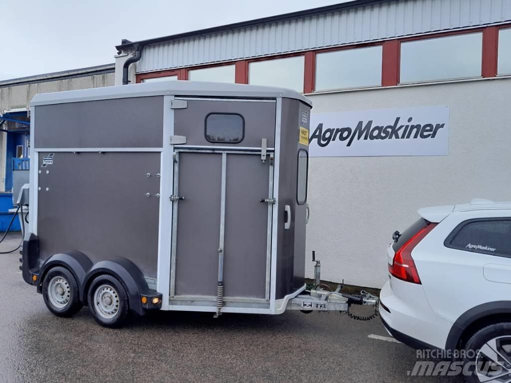 Ifor Williams HB 506 Eläinkuljetusperävaunut