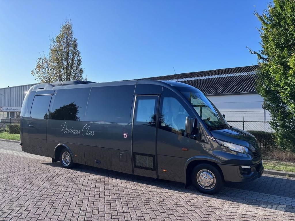 Iveco UNVI Compa Turistibussit