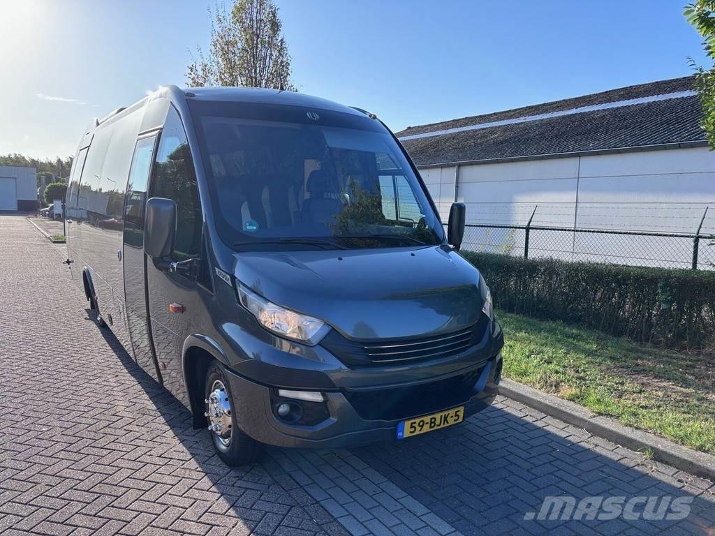 Iveco UNVI Compa Turistibussit