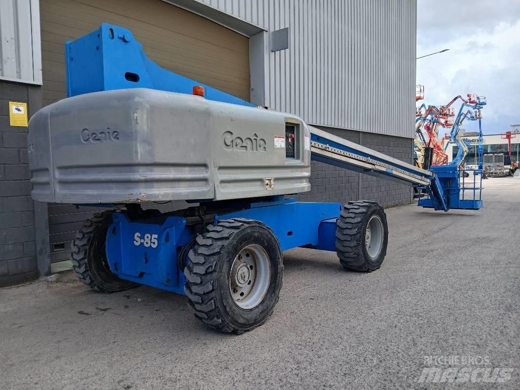 JLG 860 SJ Teleskooppipuominostimet