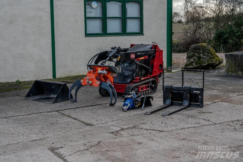 Toro TX427 Pienkuormaajat
