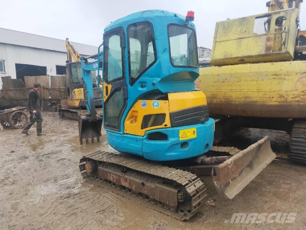 Kubota U30 Minikaivukoneet < 7t