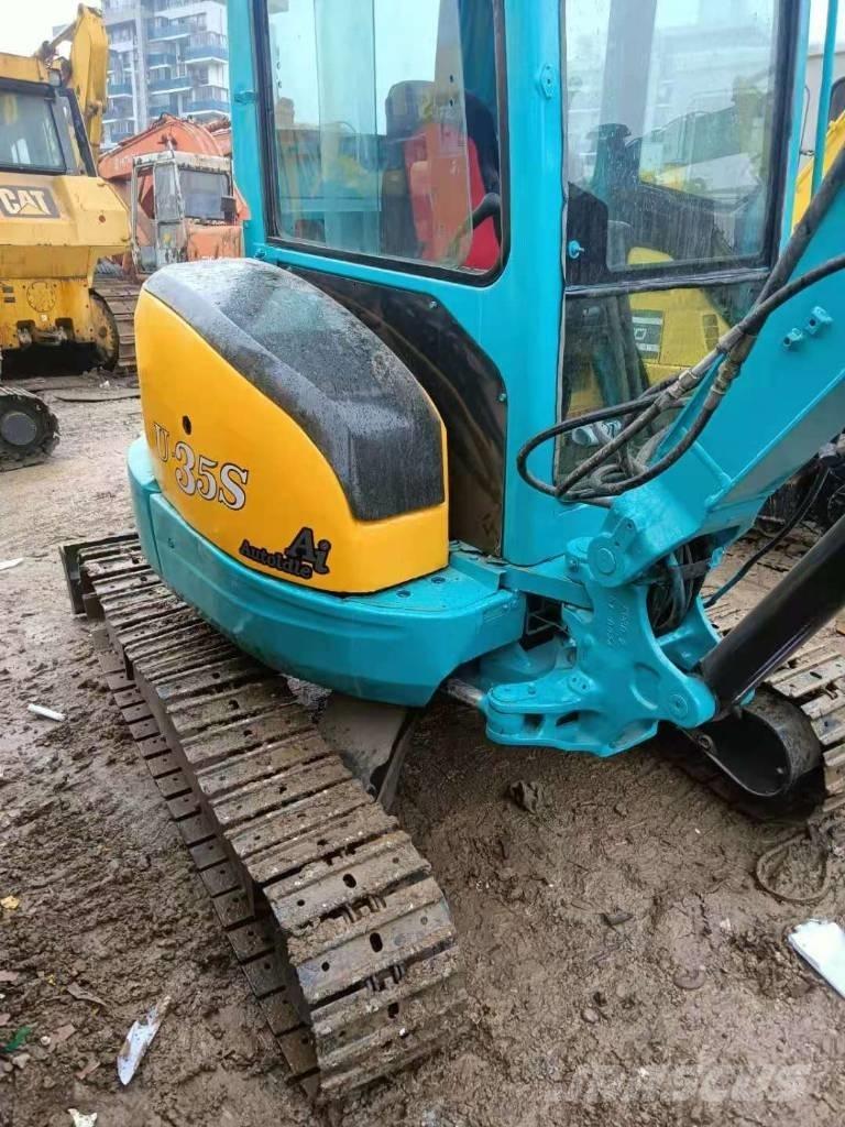 Kubota U30 Minikaivukoneet < 7t