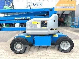 Genie Z 45/25 J DC Kuukulkijat